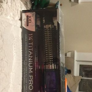 1 1/4 titanium pro brush by ion